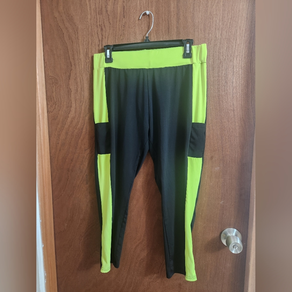 Capri Sport Pants
